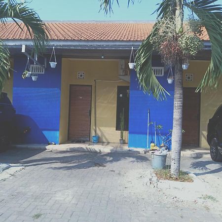 Hotel Kost Backpacker Sidoarjo Exterior foto