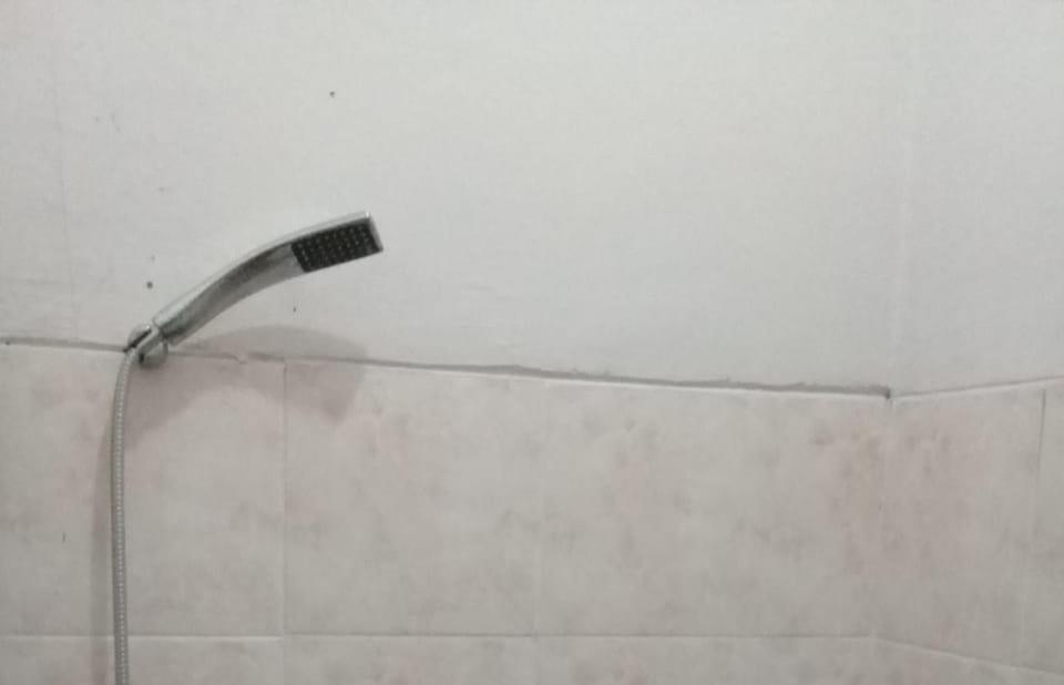 Hotel Kost Backpacker Sidoarjo Exterior foto