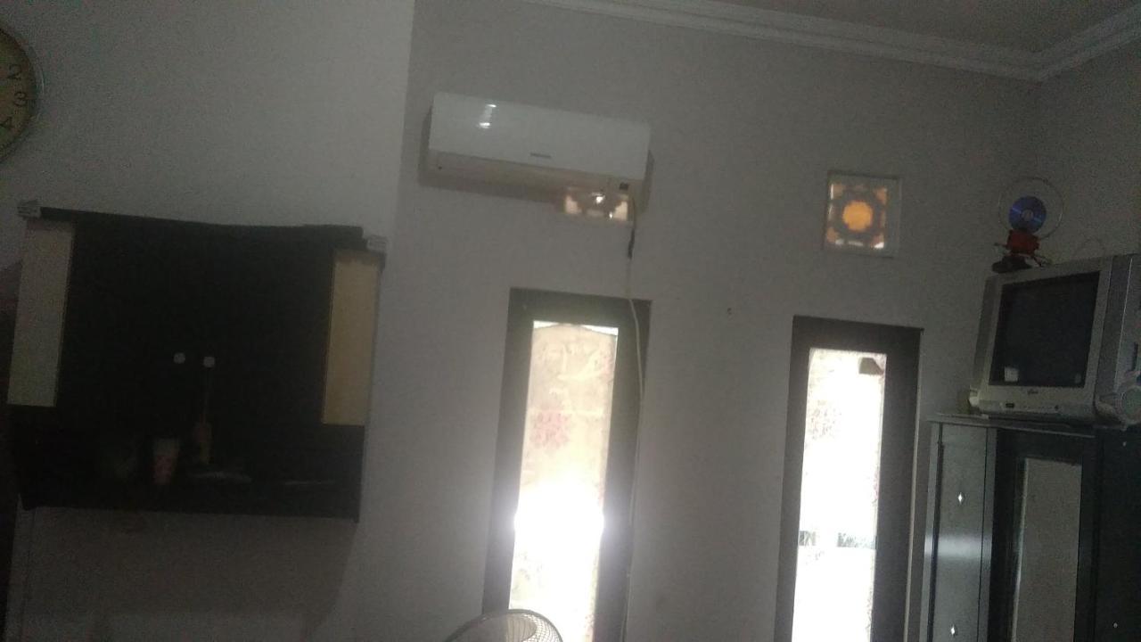 Hotel Kost Backpacker Sidoarjo Exterior foto