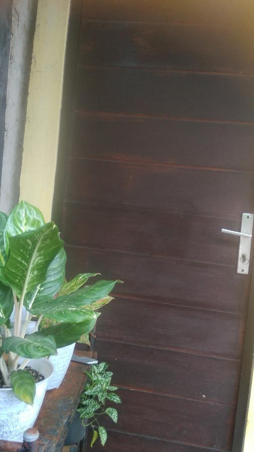 Hotel Kost Backpacker Sidoarjo Exterior foto