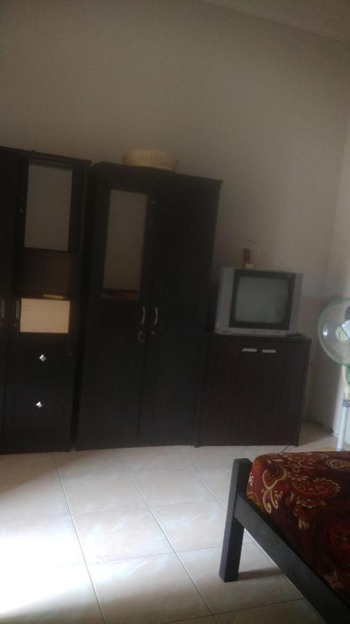 Hotel Kost Backpacker Sidoarjo Exterior foto