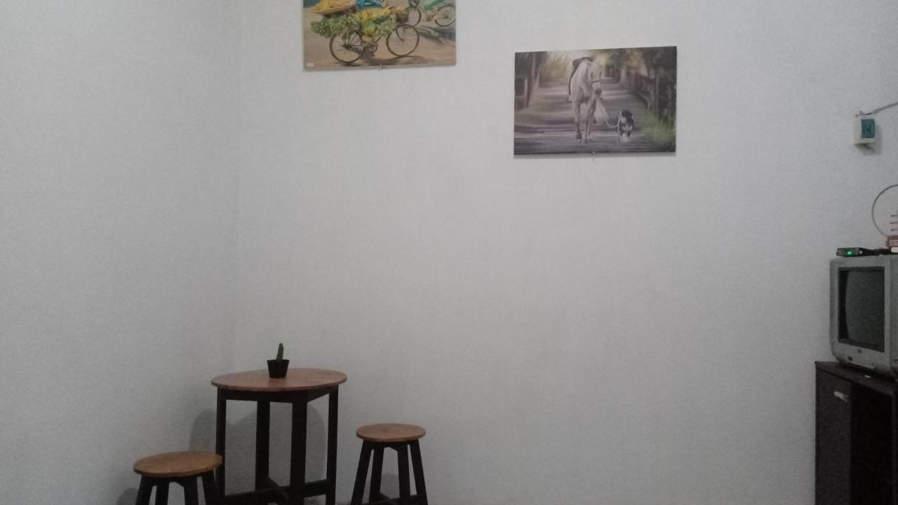 Hotel Kost Backpacker Sidoarjo Exterior foto