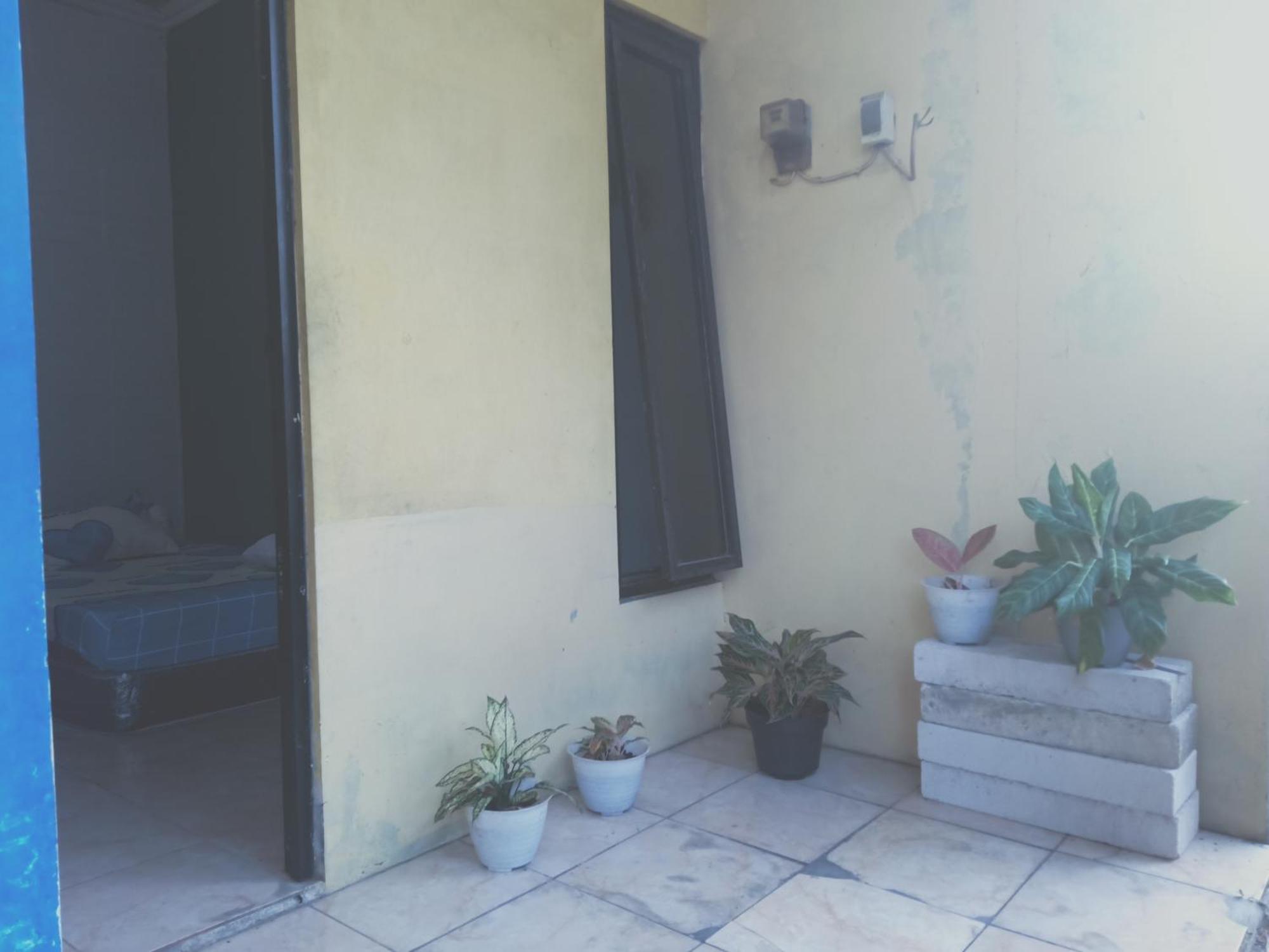 Hotel Kost Backpacker Sidoarjo Exterior foto