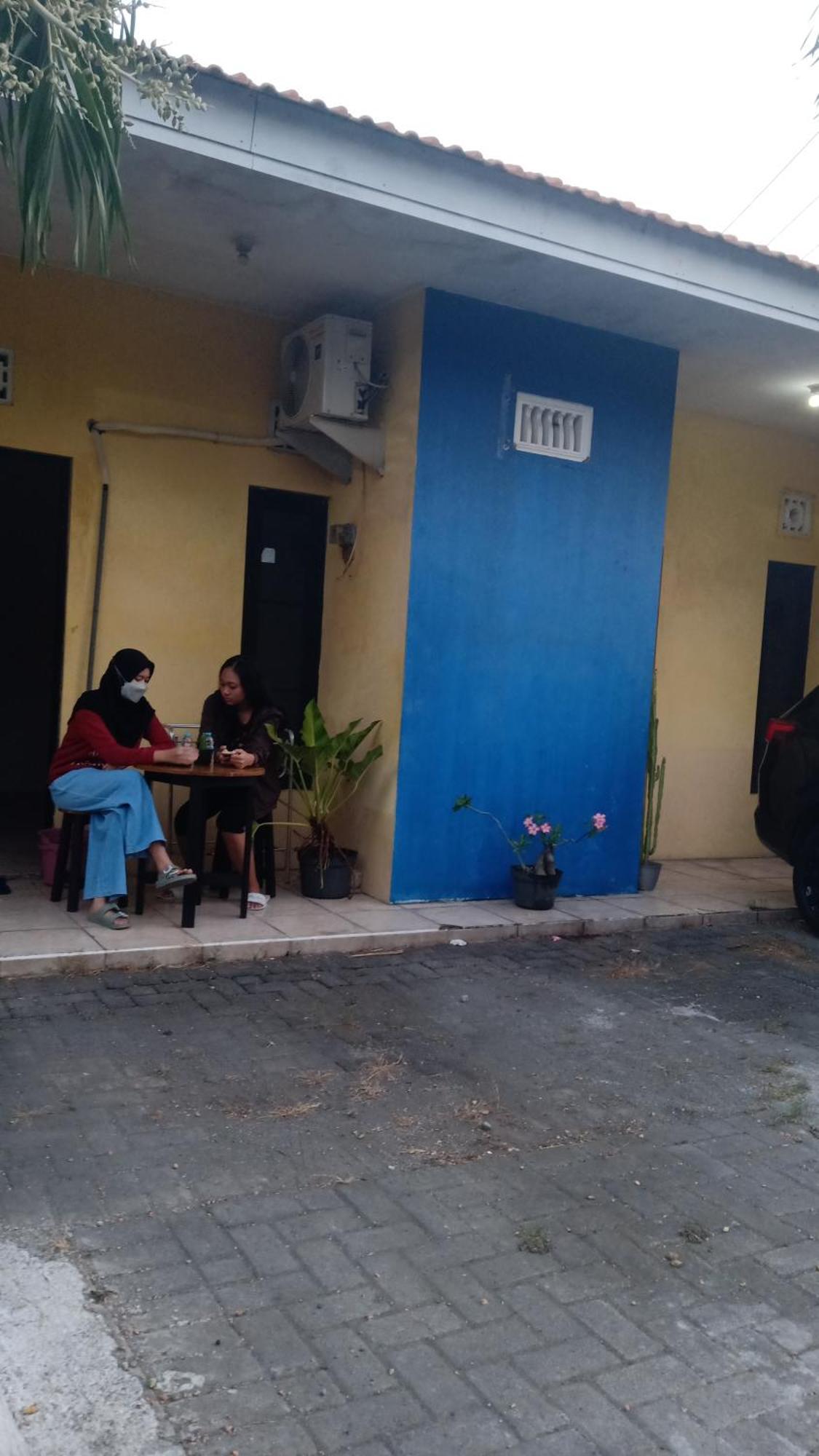 Hotel Kost Backpacker Sidoarjo Exterior foto