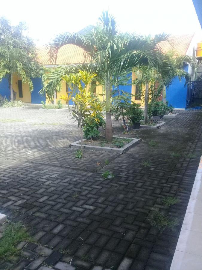 Hotel Kost Backpacker Sidoarjo Exterior foto
