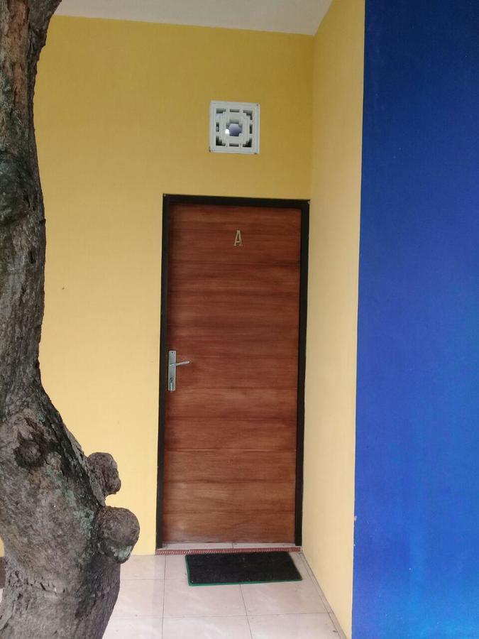 Hotel Kost Backpacker Sidoarjo Exterior foto